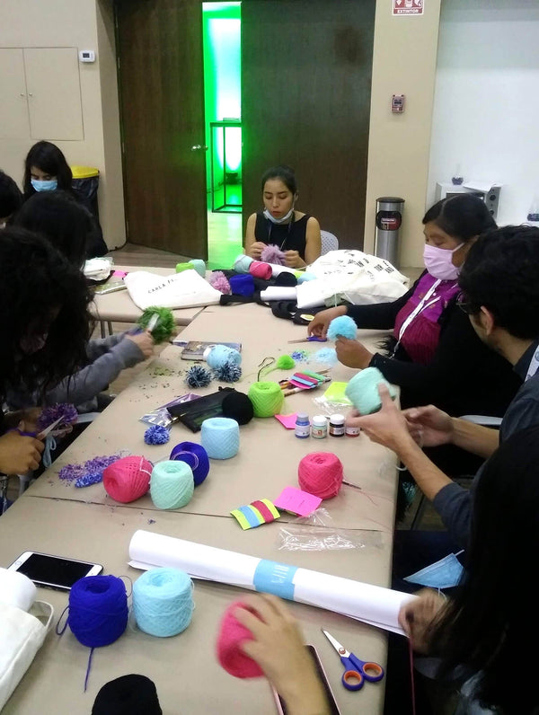 Taller Exploración Textiles y Materiales