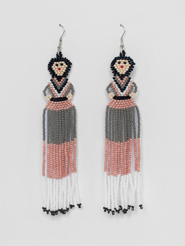 Aretes Muñeca